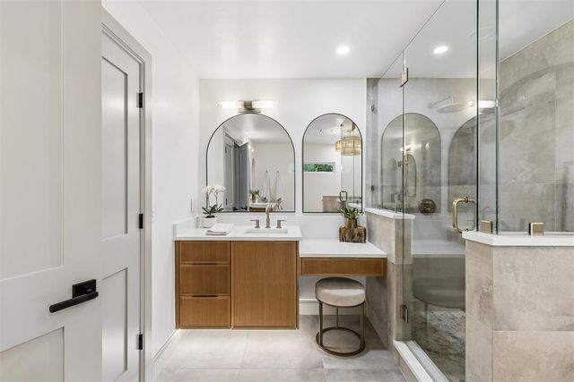 1114 W Wilshire Boulevard, Nichols Hills, OK 73116