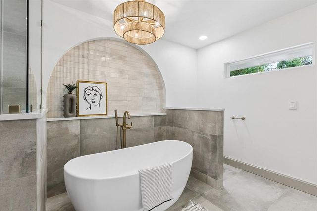 1114 W Wilshire Boulevard, Nichols Hills, OK 73116