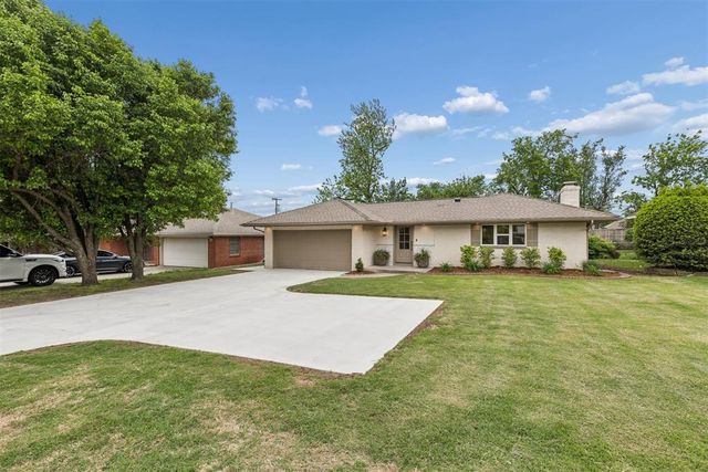 1114 W Wilshire Boulevard, Nichols Hills, OK 73116