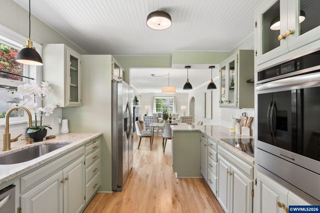 1605 Summer St SE, Salem, OR 97302