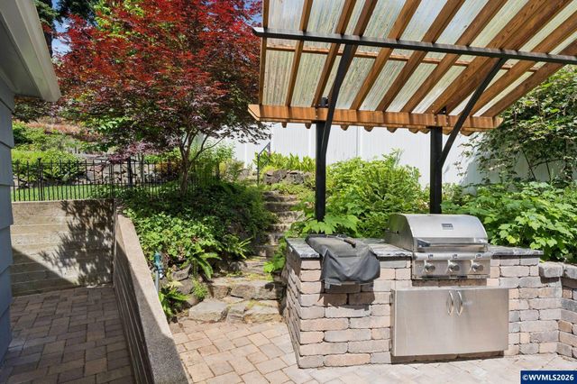 1605 Summer St SE, Salem, OR 97302