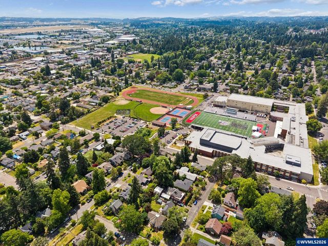 1605 Summer St SE, Salem, OR 97302
