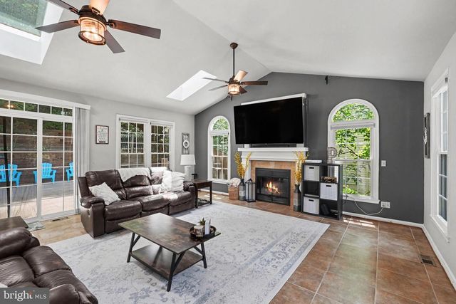 2014 SCHOONER DR, Stafford, VA 22554