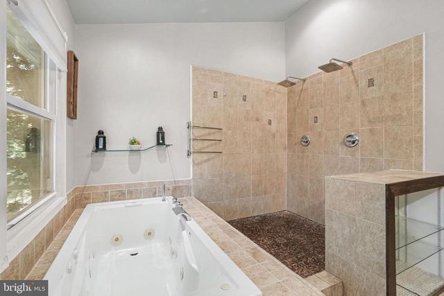 2014 SCHOONER DR, Stafford, VA 22554