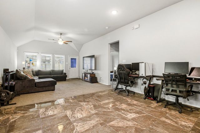 2930 Yaupon Grove Lane, Conroe, TX 77385