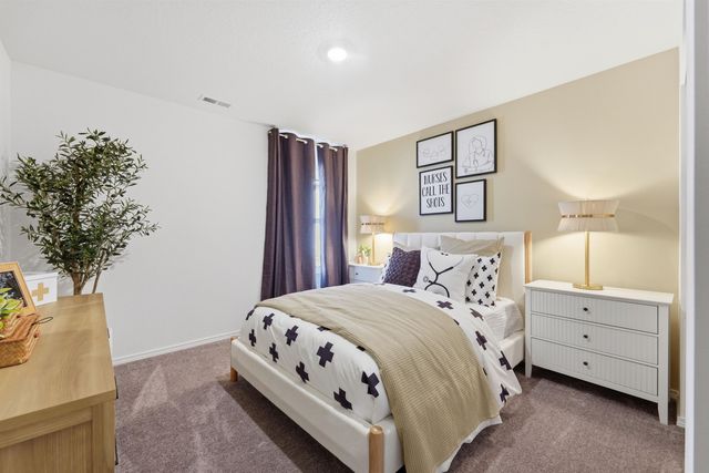 934 Steptoe View Ln, Cheney, WA 99004