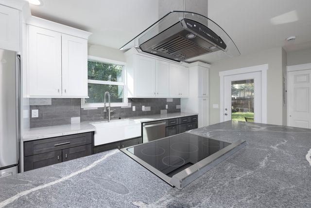 1036 NE Wright Avenue, Jensen Beach, FL 34957