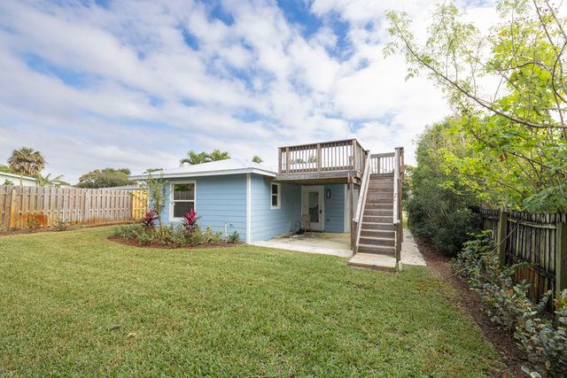 1036 NE Wright Avenue, Jensen Beach, FL 34957