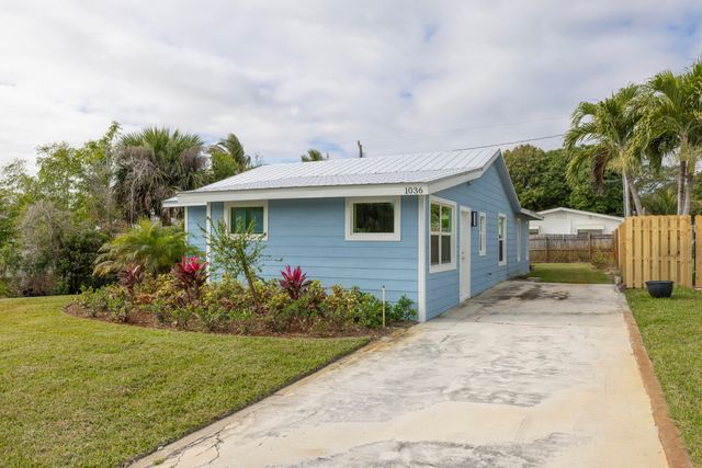 1036 NE Wright Avenue, Jensen Beach, FL 34957