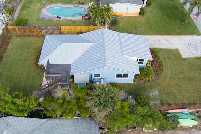 1036 NE Wright Avenue, Jensen Beach, FL 34957