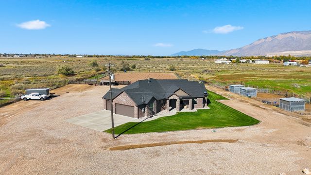 3862 W 400 S, West Weber, UT 84401