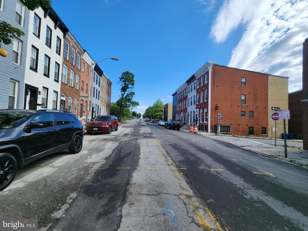 Image 12 of property listing at 8 GILMOR ST, Baltimore, MD 21223