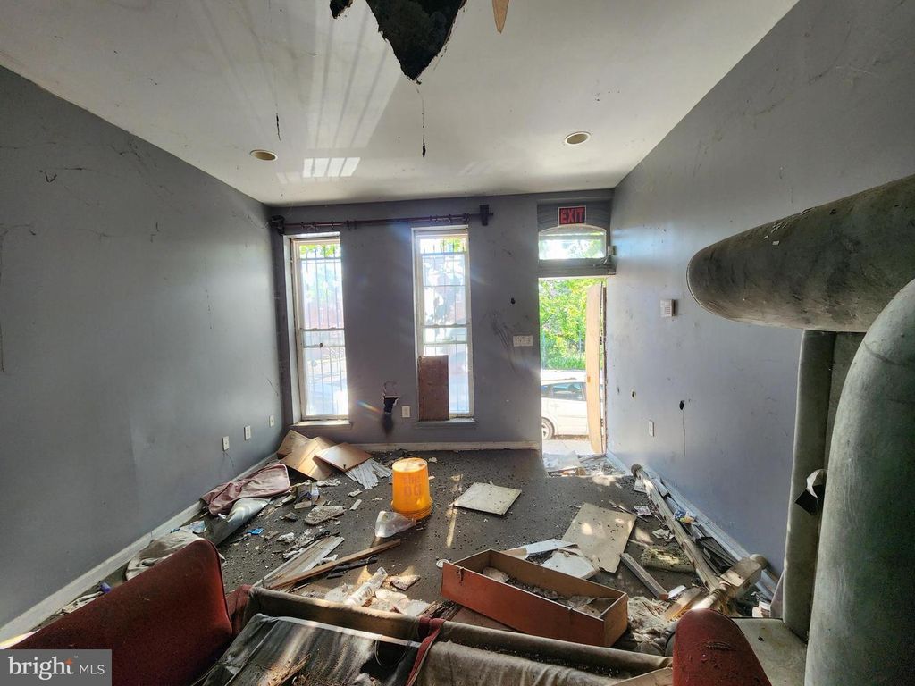 Image 6 of property listing at 8 GILMOR ST, Baltimore, MD 21223