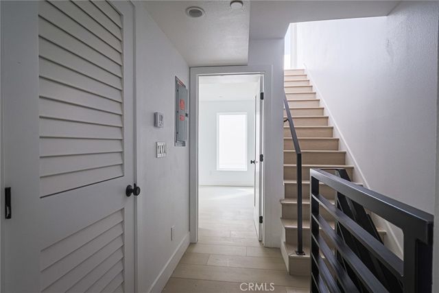 11814 Gilmore Street, North Hollywood, CA 91606