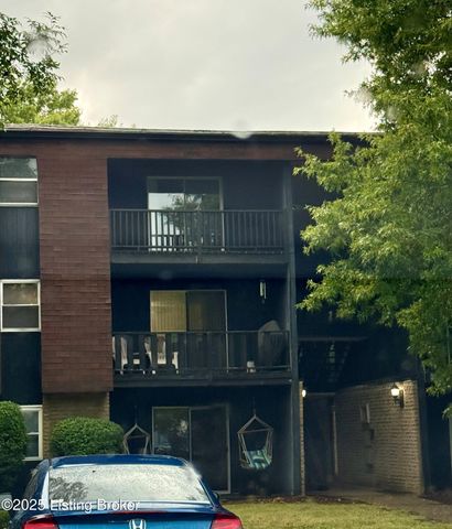 3504 Lodge Ln APT 330, Louisville, KY 40218