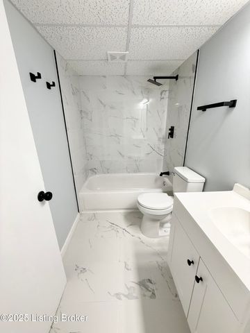 3504 Lodge Ln APT 330, Louisville, KY 40218