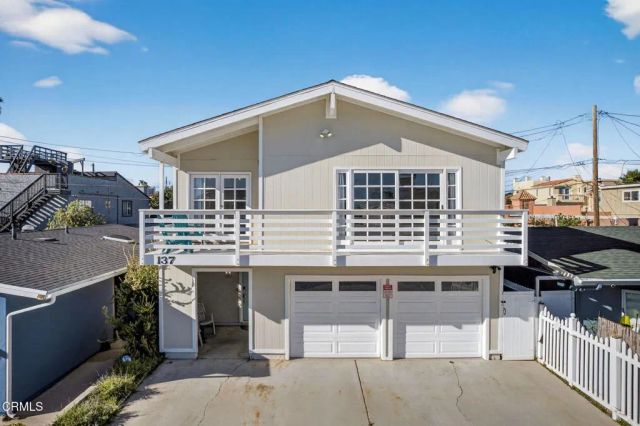 137 Santa Monica Avenue, Oxnard, CA 93035
