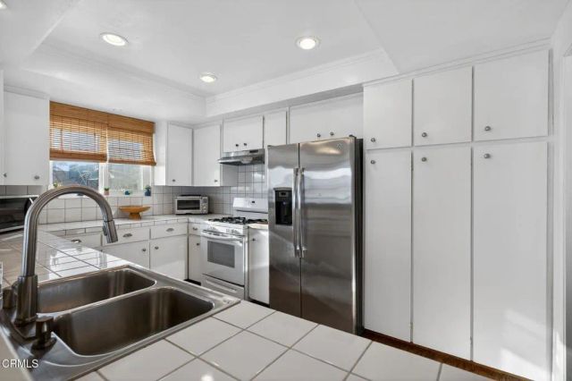 137 Santa Monica Avenue, Oxnard, CA 93035