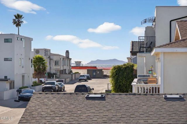 137 Santa Monica Avenue, Oxnard, CA 93035