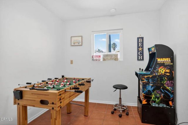 137 Santa Monica Avenue, Oxnard, CA 93035