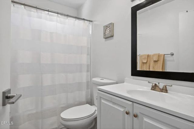 137 Santa Monica Avenue, Oxnard, CA 93035