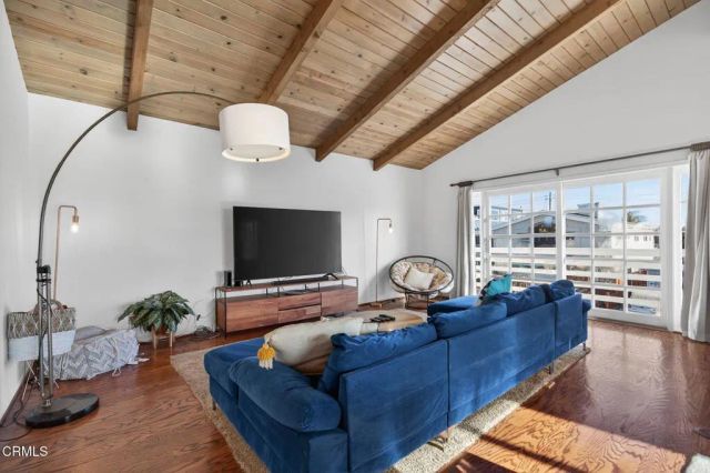 137 Santa Monica Avenue, Oxnard, CA 93035