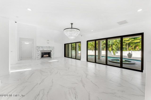 2355 N RIVERSIDE Drive, Melbourne, FL 32903