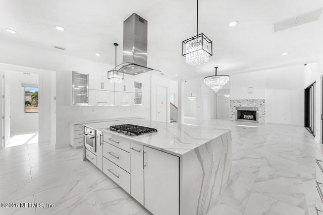 2355 N RIVERSIDE Drive, Melbourne, FL 32903