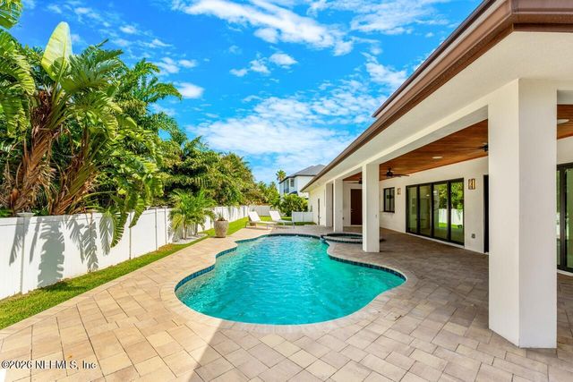 2355 N RIVERSIDE Drive, Melbourne, FL 32903