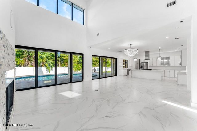 2355 N RIVERSIDE Drive, Melbourne, FL 32903