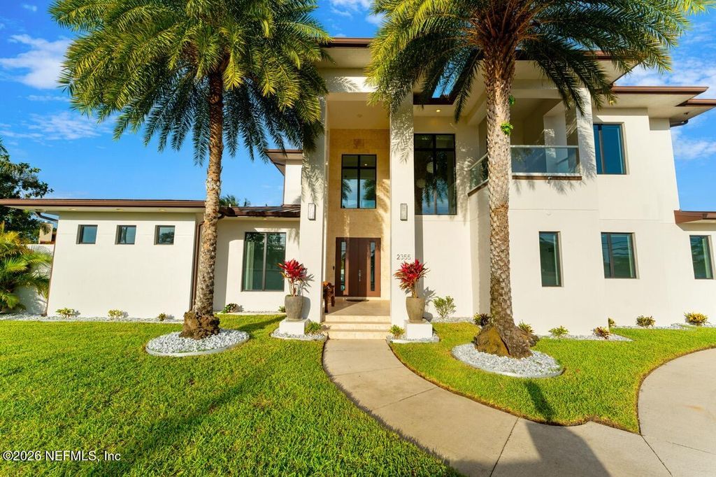 2355 N RIVERSIDE Drive, Melbourne, FL 32903