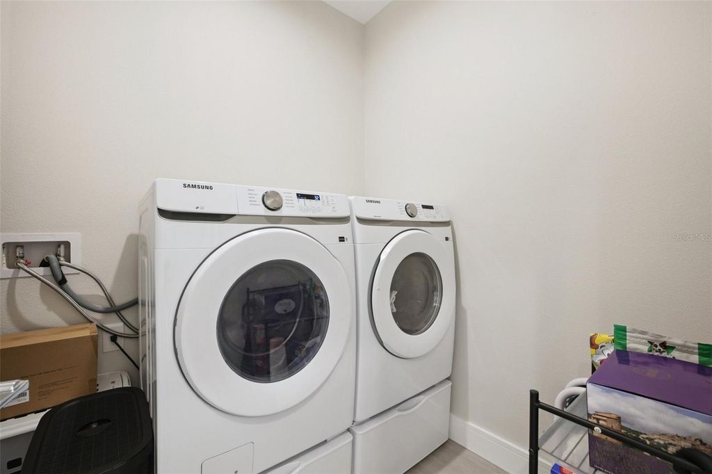 Image 11 of property listing at 3031 BELLEFONTE AVENUE, North Port, FL 34286