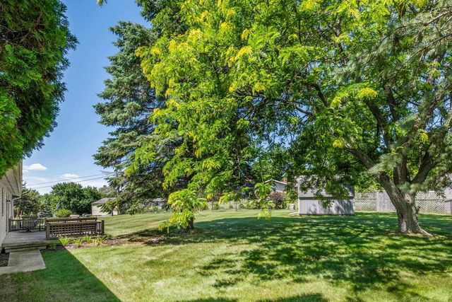 W846 North Court, Green Lake, WI 54941