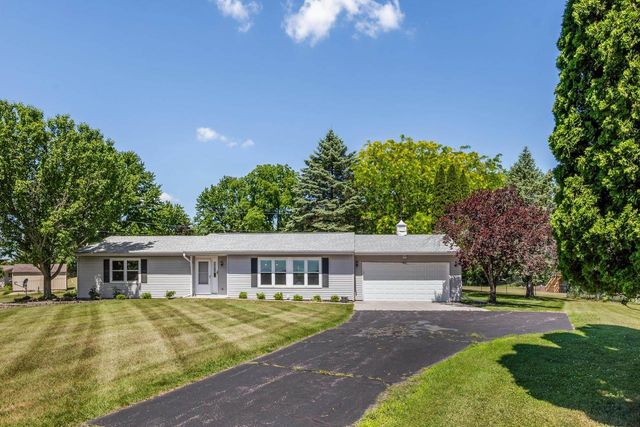 W846 North Court, Green Lake, WI 54941