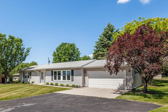 W846 North Court, Green Lake, WI 54941