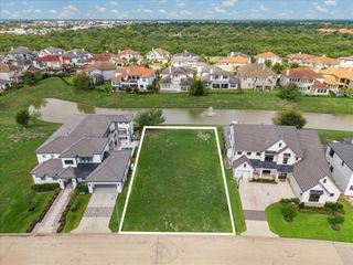 2314 Camden Creek Lane, Houston, TX 77077