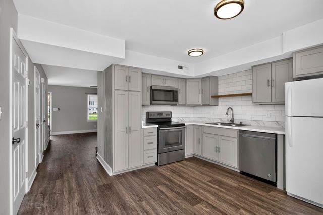226 Edgewood Dr, Hendersonville, TN 37075
