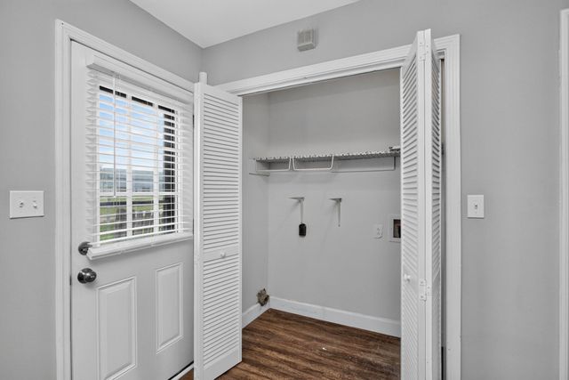 226 Edgewood Dr, Hendersonville, TN 37075