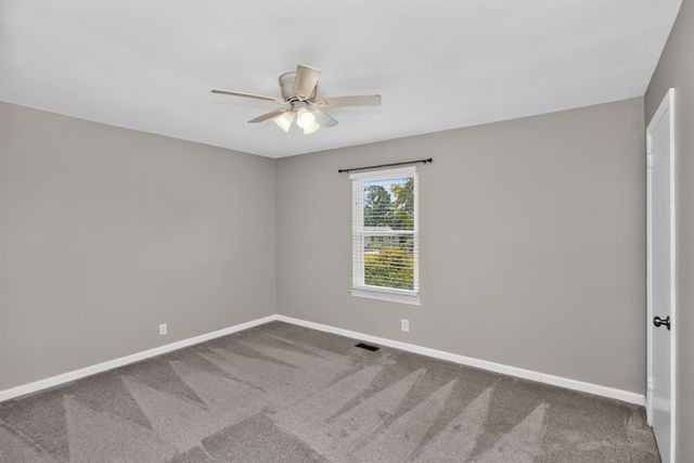 226 Edgewood Dr, Hendersonville, TN 37075