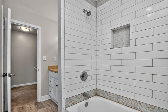 226 Edgewood Dr, Hendersonville, TN 37075
