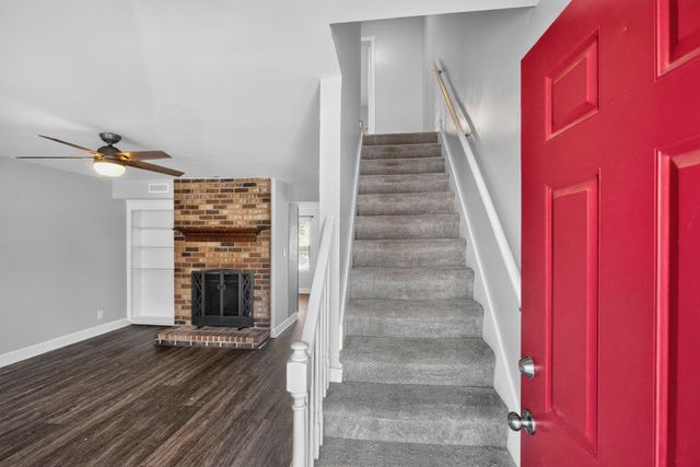 226 Edgewood Dr, Hendersonville, TN 37075