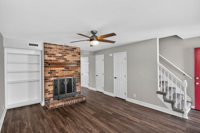 226 Edgewood Dr, Hendersonville, TN 37075