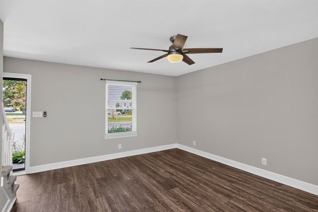 226 Edgewood Dr, Hendersonville, TN 37075