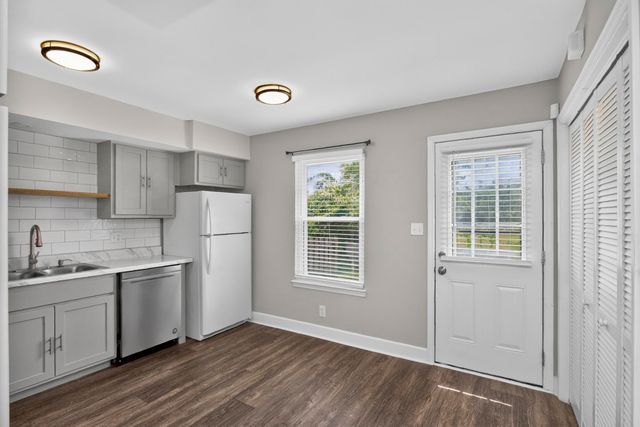 226 Edgewood Dr, Hendersonville, TN 37075