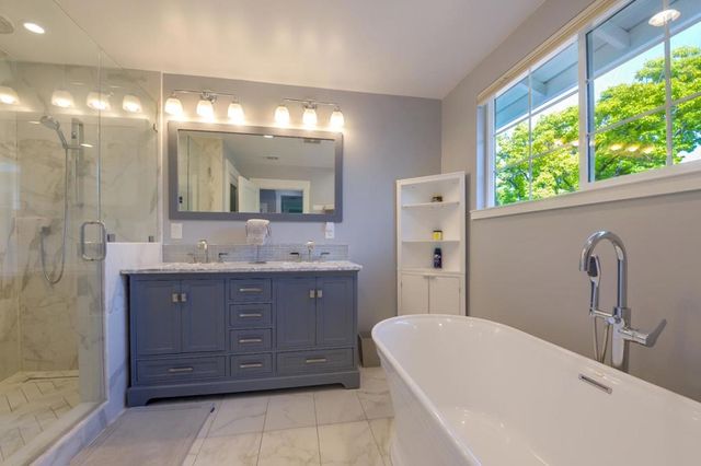 2610 Carson Street, Redwood City, CA 94061