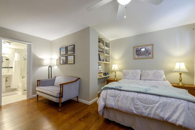 2610 Carson Street, Redwood City, CA 94061