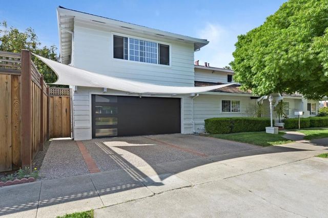 2610 Carson Street, Redwood City, CA 94061