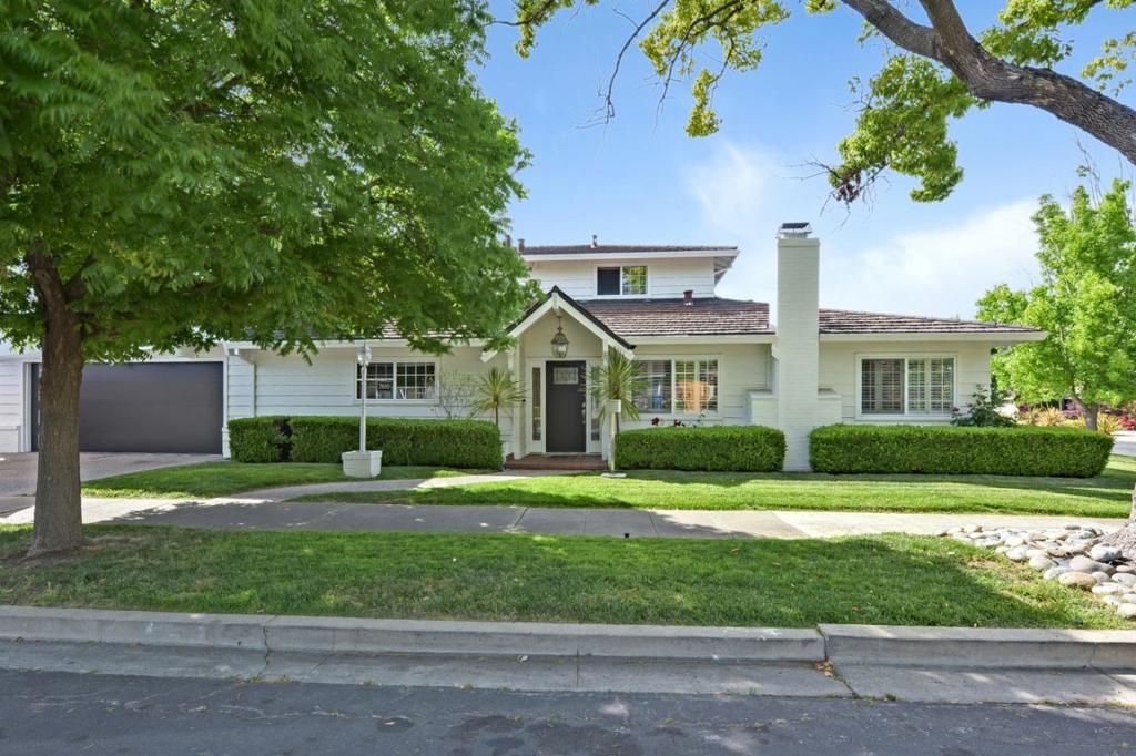 2610 Carson Street, Redwood City, CA 94061