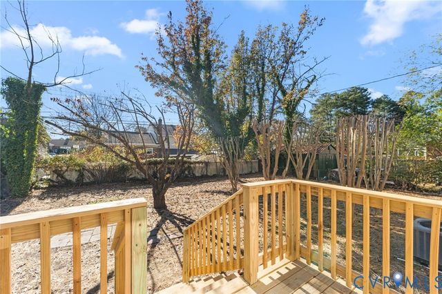 8005 Three Chopt Rd, Henrico, VA 23229