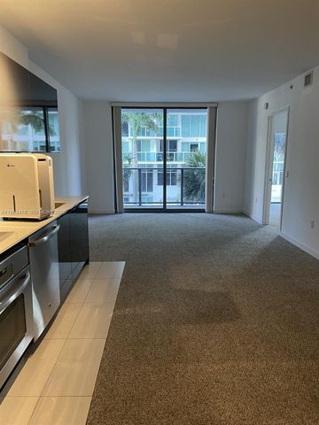 31 SE 6th St 404, Miami, FL 33131